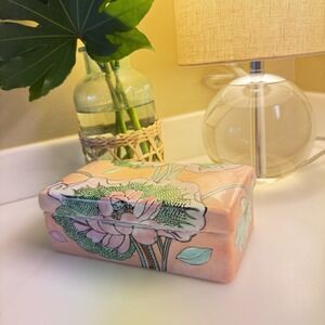 Hand Painted Vintage‎ Porcelain Chinoiserie Lotus Trinket Box Made In China
